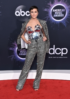 Alyson Stoner feet photo thumbnail