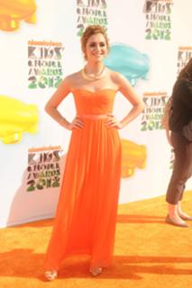 Alyson Stoner feet photo thumbnail