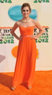 Alyson Stoner feet photo thumbnail