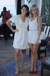 Alyssa Diaz feet photo thumbnail