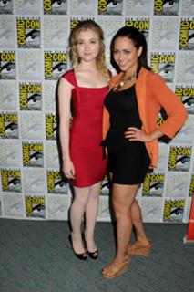 Alyssa Diaz feet photo thumbnail