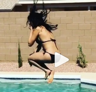 Alyssa Diaz feet photo thumbnail