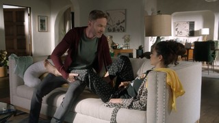 Alyssa Diaz feet photo thumbnail