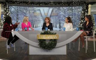 Alyssa Farah Griffin feet photo thumbnail