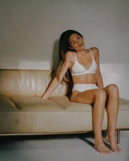 Alyssa Lynch feet photo 4