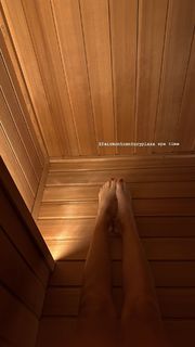 Alyssa Lynch feet photo 1