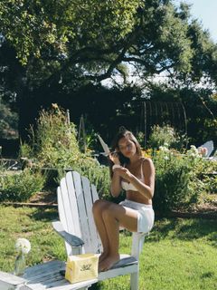 Alyssa Lynch feet photo 3