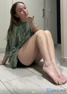 Alyssa McKay feet photo 20