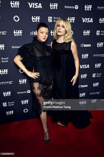 Alyvia Alyn Lind feet photo 16