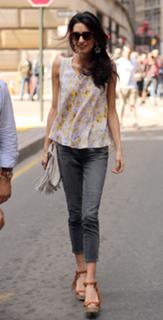Amal Clooney feet photo thumbnail