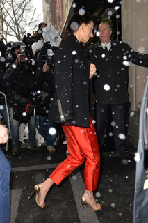 Amal Clooney feet photo thumbnail