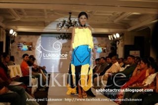 Amala Paul feet photo thumbnail