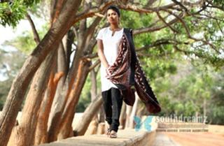 Amala Paul feet photo thumbnail