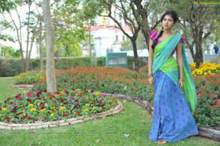 Amala Paul feet photo thumbnail