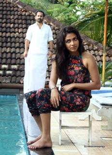 Amala Paul feet photo thumbnail