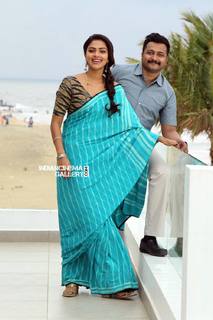 Amala Paul feet photo thumbnail