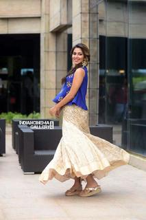 Amala Paul feet photo thumbnail