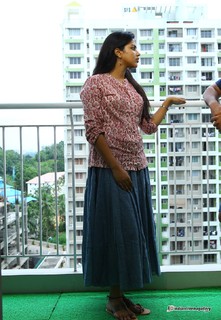 Amala Paul feet photo thumbnail