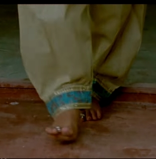 Amala Paul feet photo thumbnail