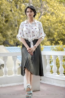 Amala Paul feet photo thumbnail