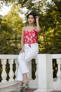 Amala Paul feet photo thumbnail