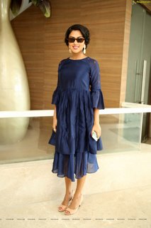 Amala Paul feet photo thumbnail