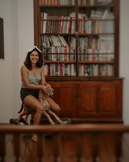 Amala Paul feet photo thumbnail