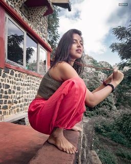 Amala Paul feet photo thumbnail