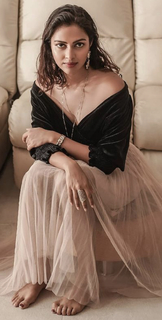Amala Paul feet photo thumbnail