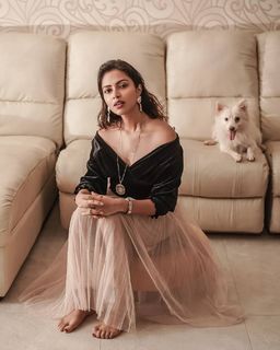 Amala Paul feet photo thumbnail