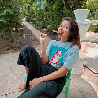Amala Paul feet photo thumbnail
