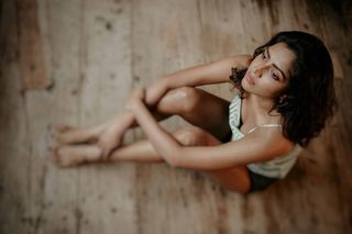 Amala Paul feet photo thumbnail