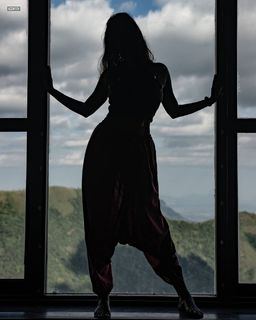 Amala Paul feet photo thumbnail