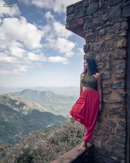 Amala Paul feet photo thumbnail