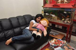 Amala Paul feet photo thumbnail