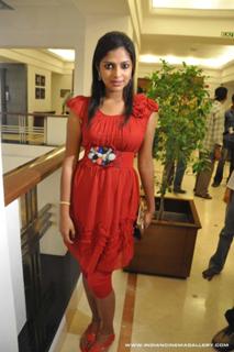Amala Paul feet photo thumbnail