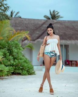 Amala Paul feet photo thumbnail