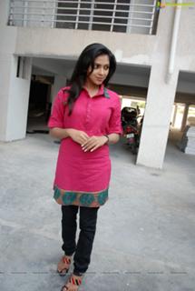 Amala Paul feet photo thumbnail