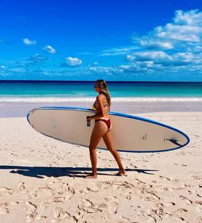 Amanda Anisimova feet photo thumbnail