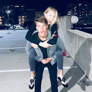 Amanda Anisimova feet photo thumbnail