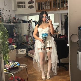 Amanda Arcuri feet photo 7