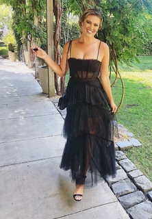 Amanda Balionis Renner feet photo 16