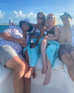 Amanda Balionis Renner feet photo 17