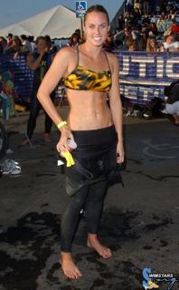 Amanda Beard feet photo 9