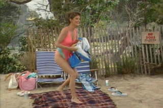 Amanda Bearse feet photo 9