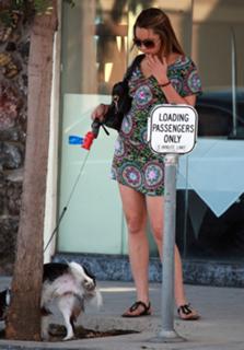 Amanda Bynes feet photo thumbnail