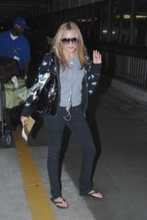 Amanda Bynes feet photo thumbnail