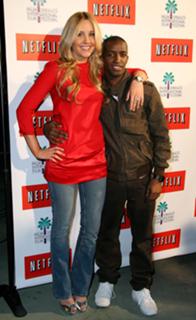 Amanda Bynes feet photo thumbnail