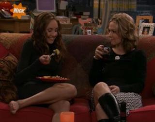 Amanda Bynes feet photo thumbnail