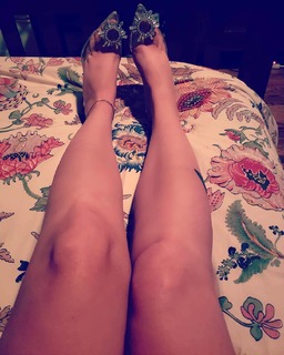 Amanda Bynes feet photo thumbnail
